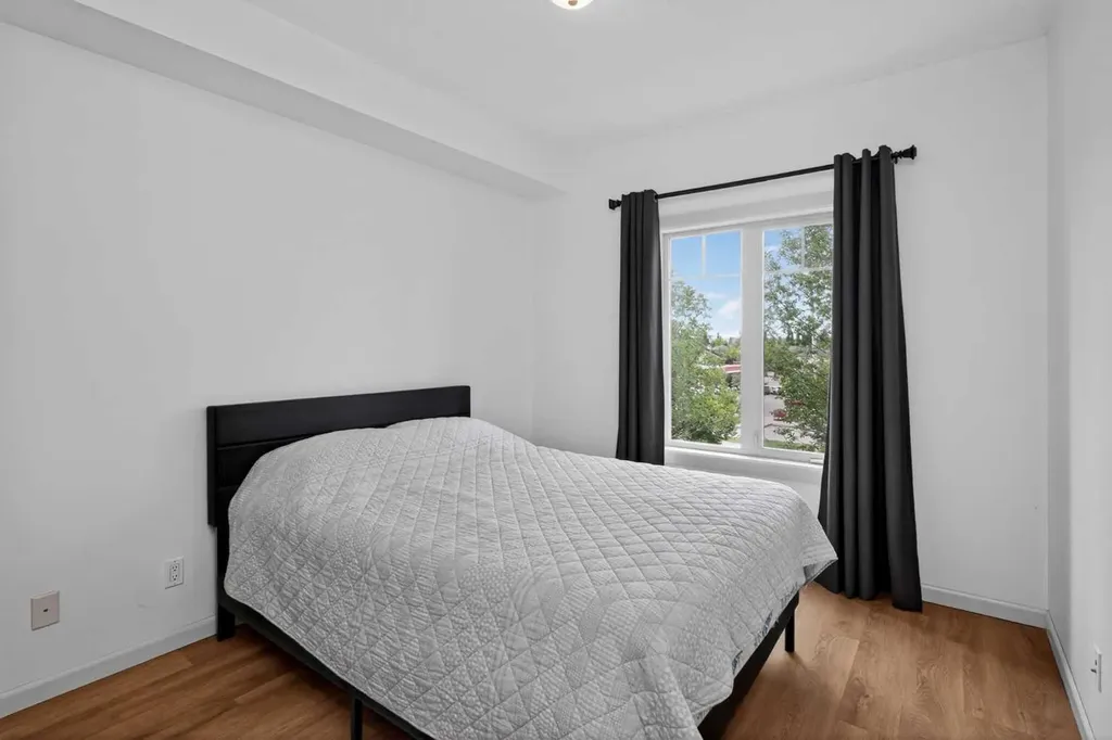 30 Cranfield Link SW Calgary AB T3M 0C4