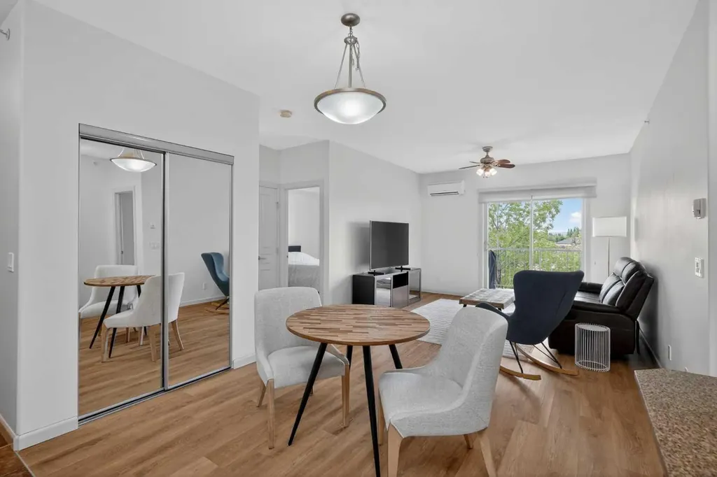30 Cranfield Link SW Calgary AB T3M 0C4