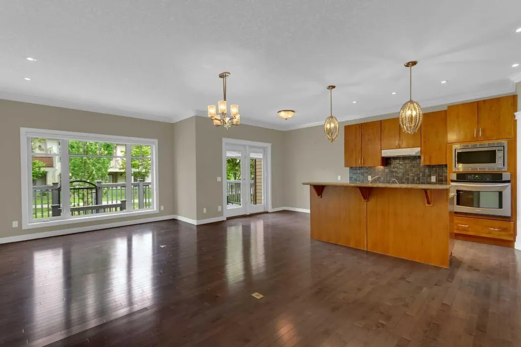 8 Bridle Estates Manor SW Calgary AB T2Y 4H4