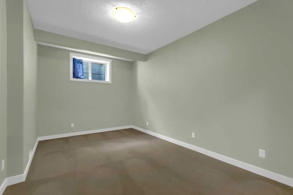 8 Bridle Estates Manor SW Calgary AB T2Y 4H4