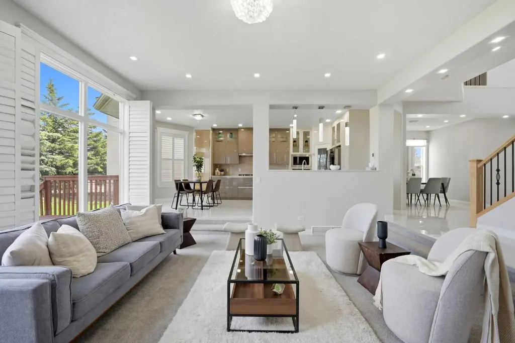 1433 Strathcona Drive SW Calgary AB T3H 4M2