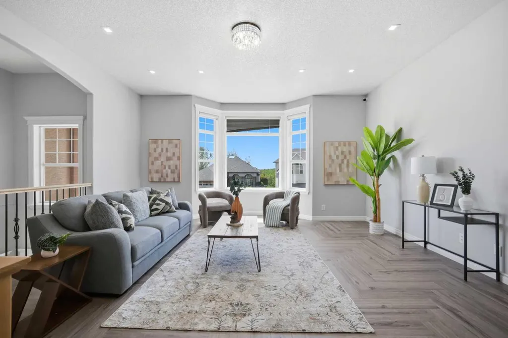 1433 Strathcona Drive SW Calgary AB T3H 4M2