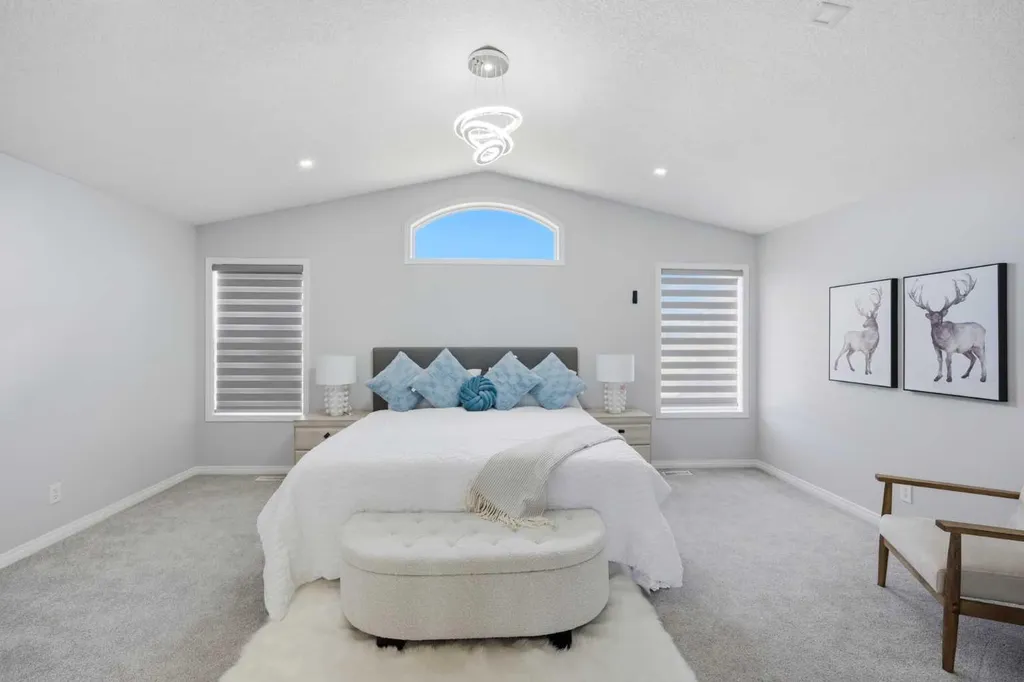 1433 Strathcona Drive SW Calgary AB T3H 4M2