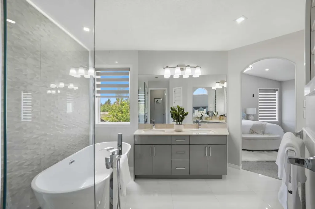 1433 Strathcona Drive SW Calgary AB T3H 4M2