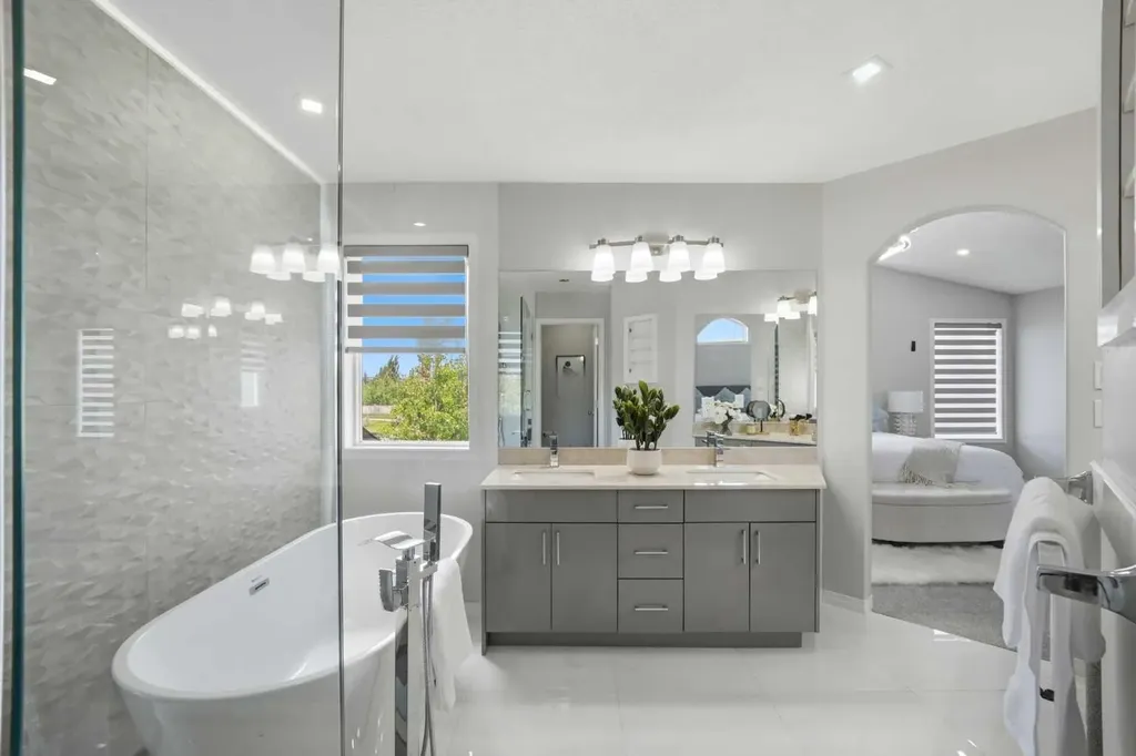 1433 Strathcona Drive SW Calgary AB T3H 4M2