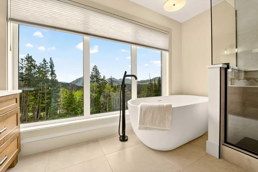 72 Kananaskis Drive Coleman AB T0K 0M0