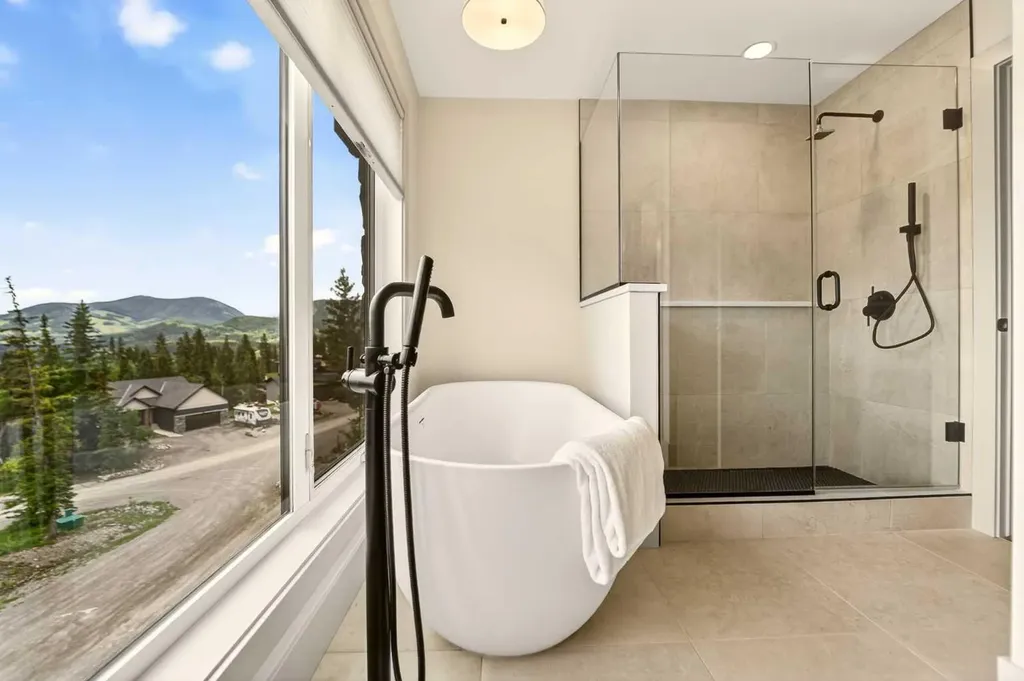72 Kananaskis Drive Coleman AB T0K 0M0