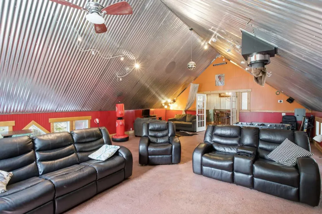 224 7 Street NE Sundre AB T0M1X0