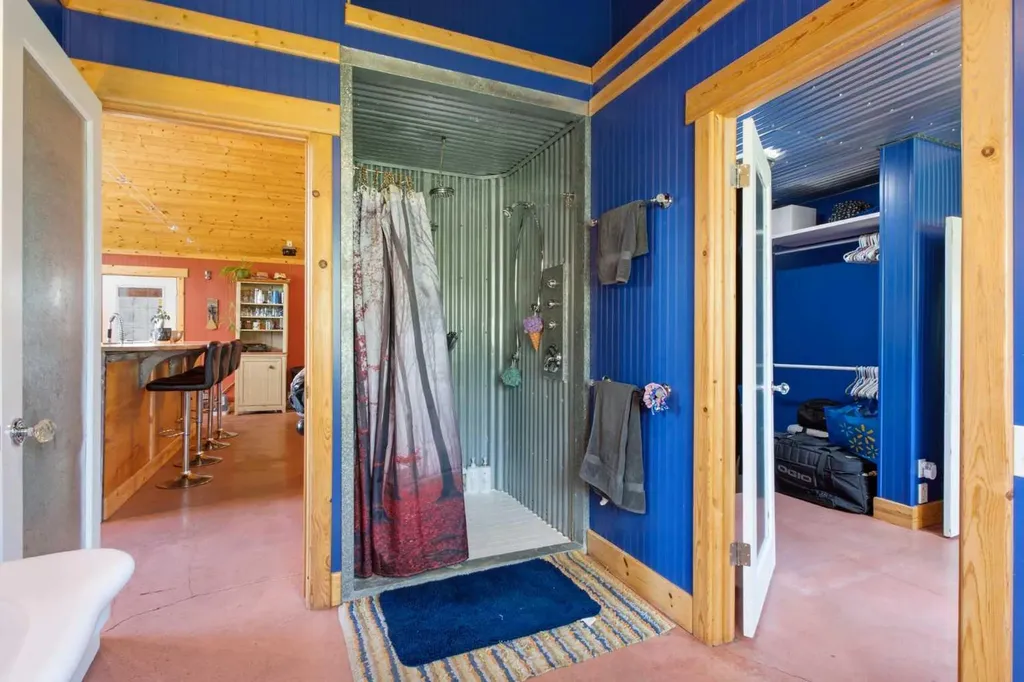 224 7 Street NE Sundre AB T0M1X0