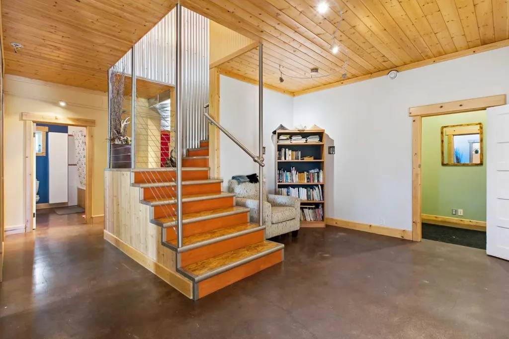 224 7 Street NE Sundre AB T0M1X0