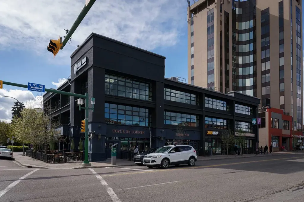 60 24 Avenue SW Calgary AB T2S 3C9