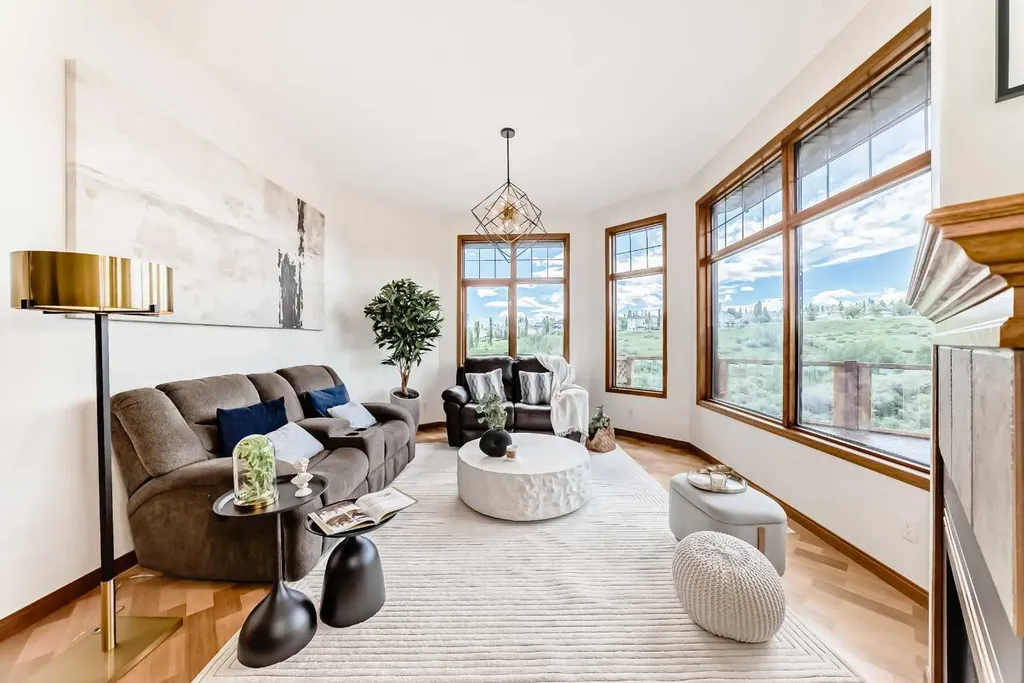121 Edgeridge Park NW Calgary AB T3A 6B1