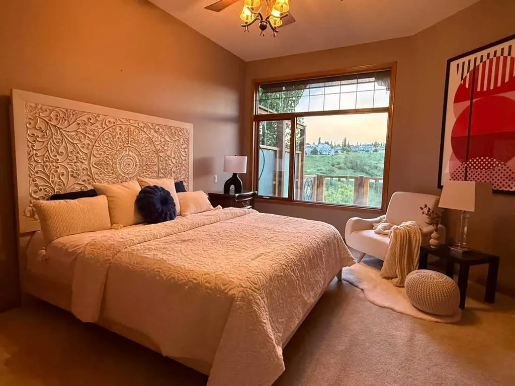 121 Edgeridge Park NW Calgary AB T3A 6B1