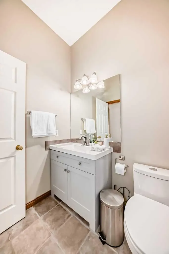 121 Edgeridge Park NW Calgary AB T3A 6B1
