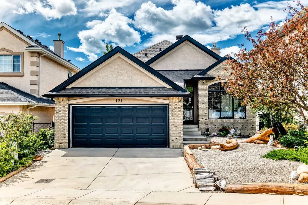 121 Edgeridge Park NW Calgary AB T3A 6B1
