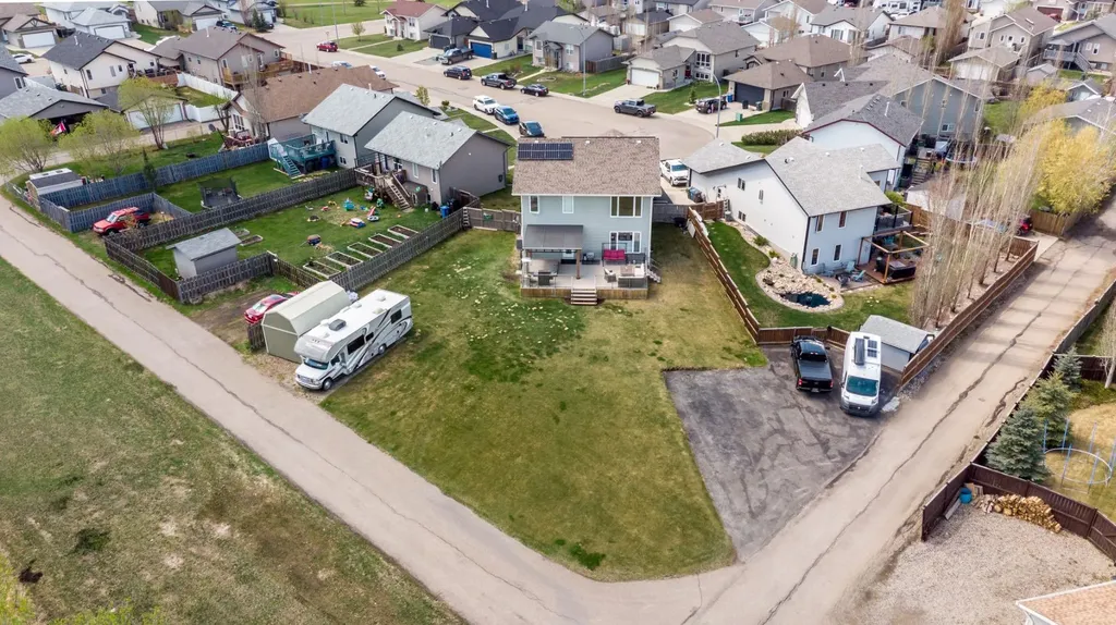 4828 55 Boulevard Close Innisfail AB T4G 0A2