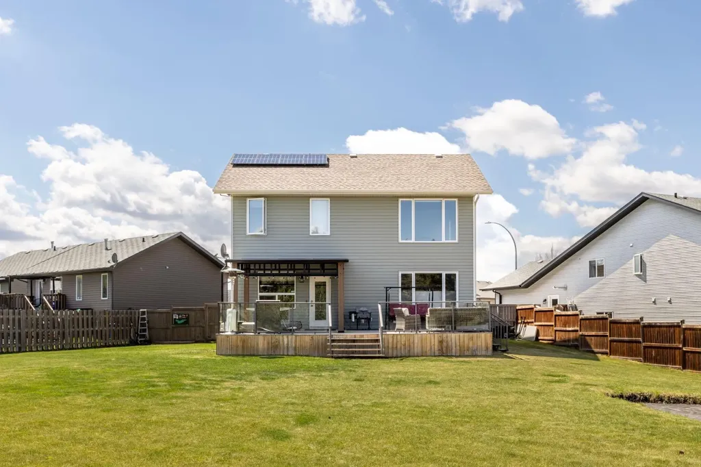 4828 55 Boulevard Close Innisfail AB T4G 0A2