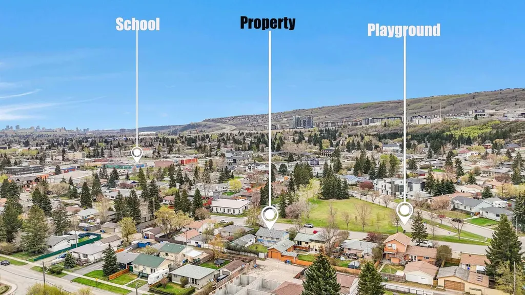 8316 43 Avenue NW Calgary AB T3B 1X9