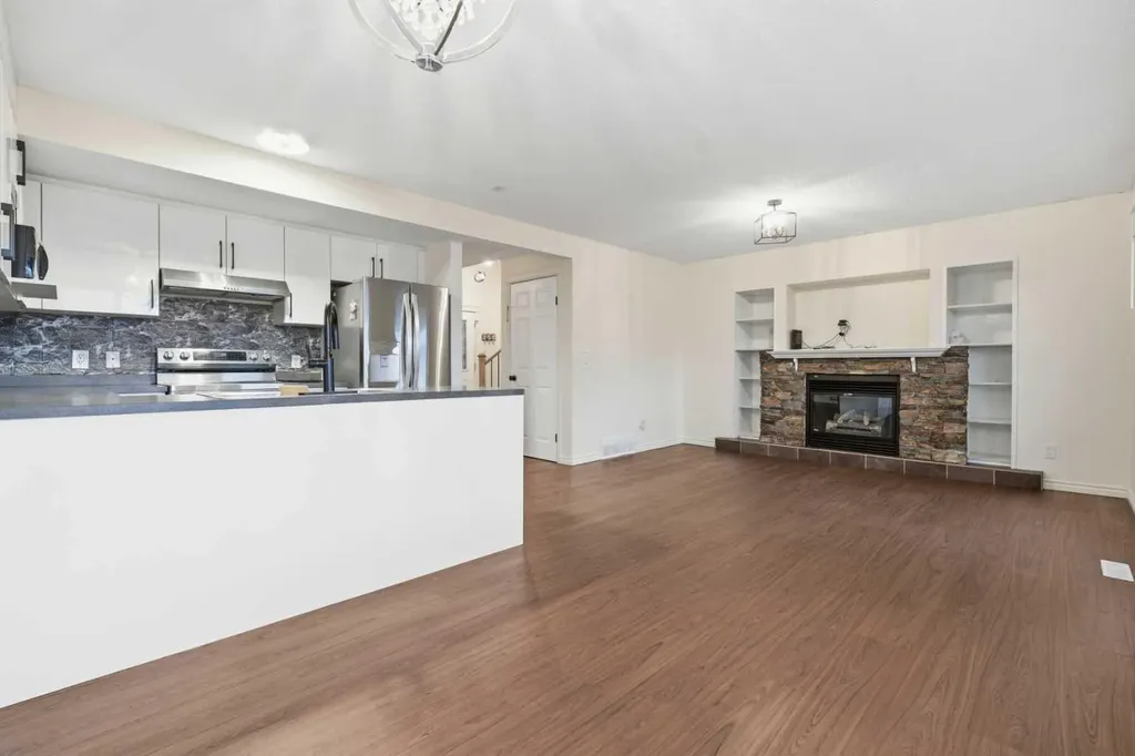 46 Bridleglen Manor SW Calgary AB T2Y 3W9