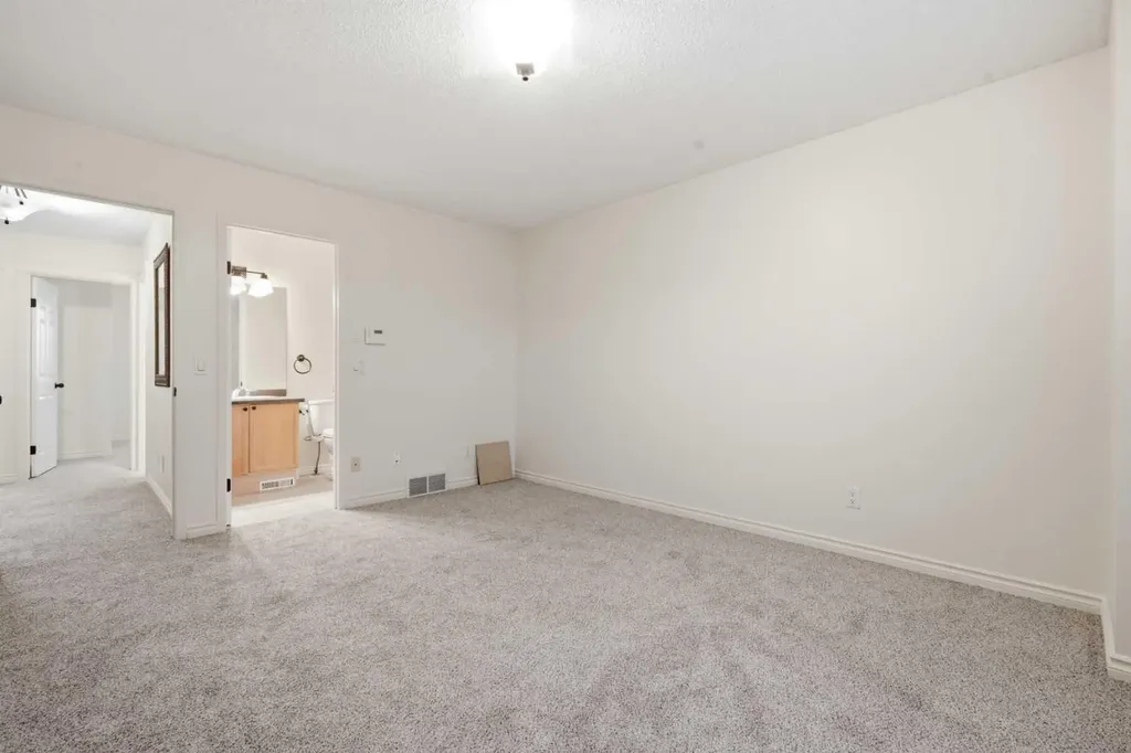 46 Bridleglen Manor SW Calgary AB T2Y 3W9