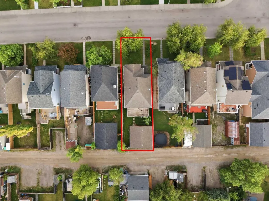 46 Bridleglen Manor SW Calgary AB T2Y 3W9