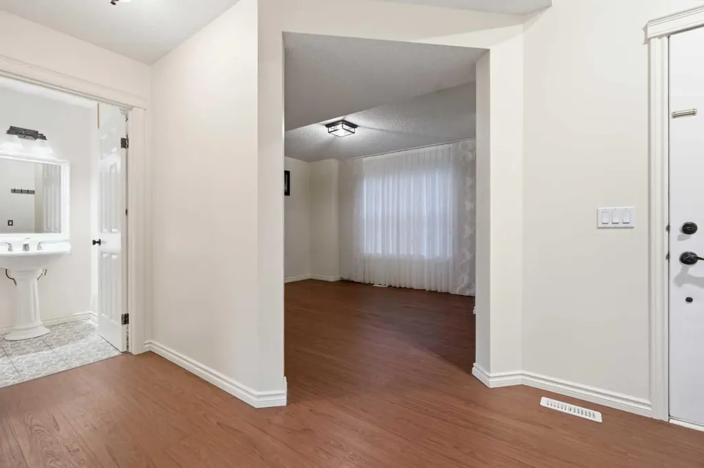 46 Bridleglen Manor SW Calgary AB T2Y 3W9