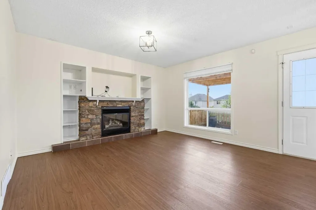 46 Bridleglen Manor SW Calgary AB T2Y 3W9