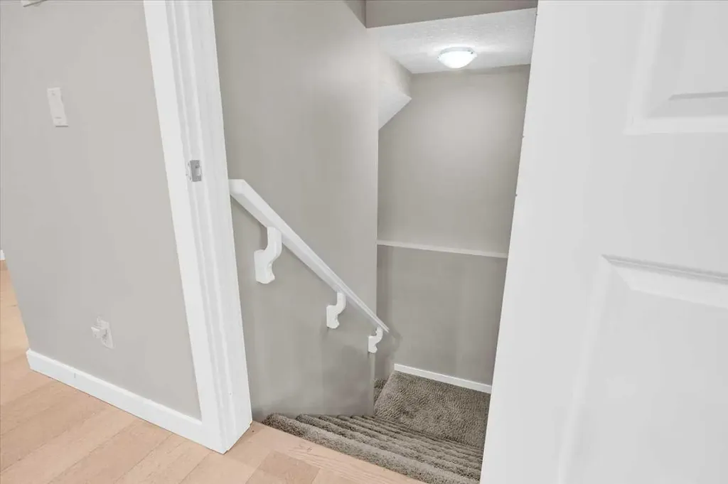 238 Sage Valley Drive NW Calgary AB T3R 0H6