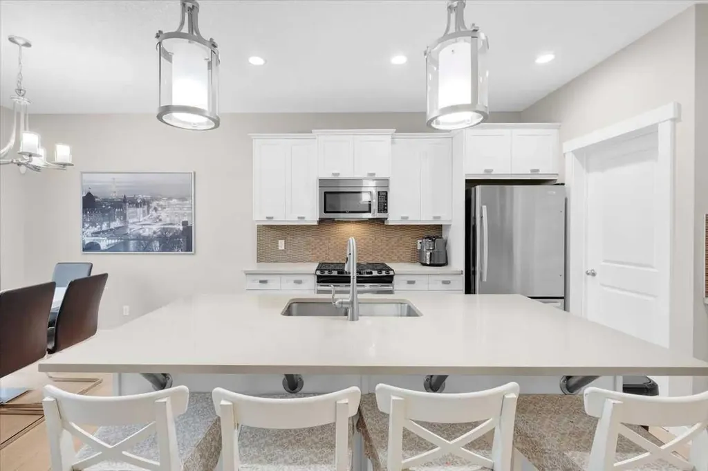 238 Sage Valley Drive NW Calgary AB T3R 0H6