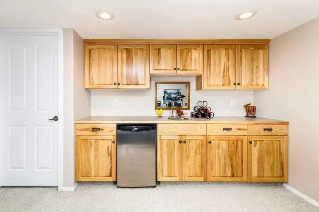 3550 Spruce Drive Red Deer AB T4N 3N9