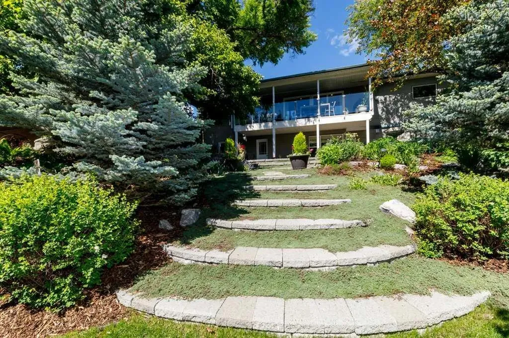 3550 Spruce Drive Red Deer AB T4N 3N9