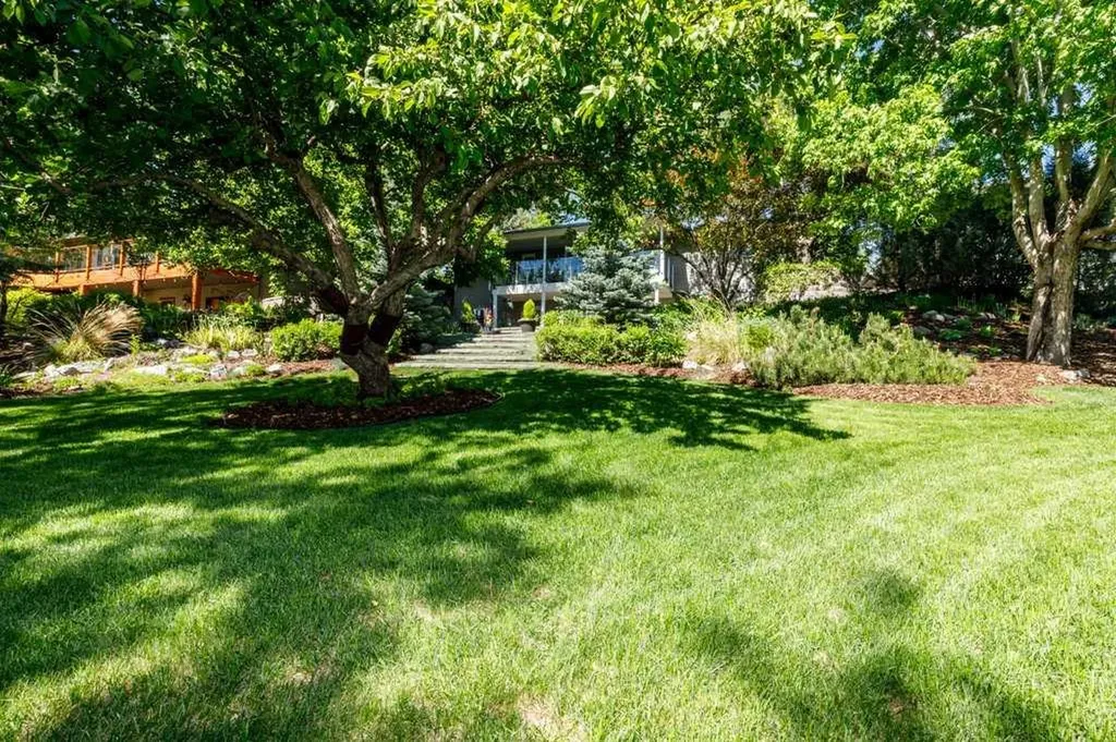 3550 Spruce Drive Red Deer AB T4N 3N9