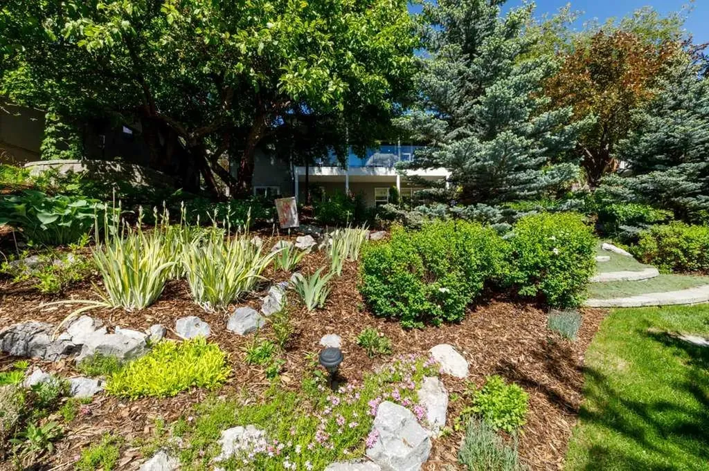 3550 Spruce Drive Red Deer AB T4N 3N9