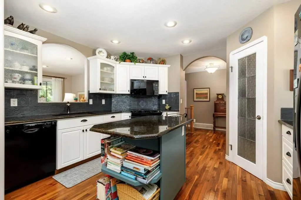 3550 Spruce Drive Red Deer AB T4N 3N9