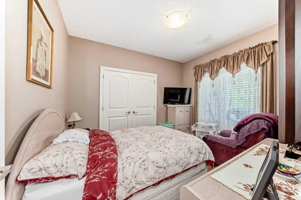 430 Marina Drive Chestermere AB T1X 1V8