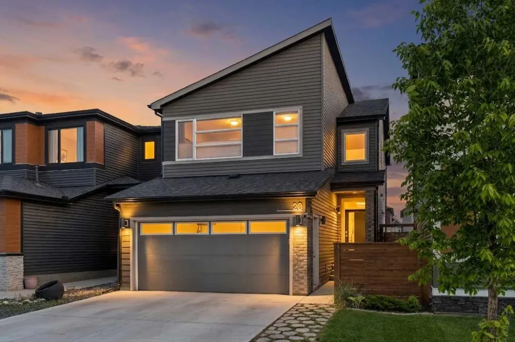 20 Wolf Creek Street SE Calgary AB T2X 4V2
