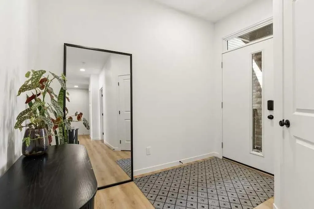 20 Wolf Creek Street SE Calgary AB T2X 4V2
