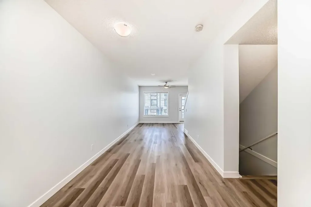 32 Evanscrest Park NW Calgary AB T3P 1R3