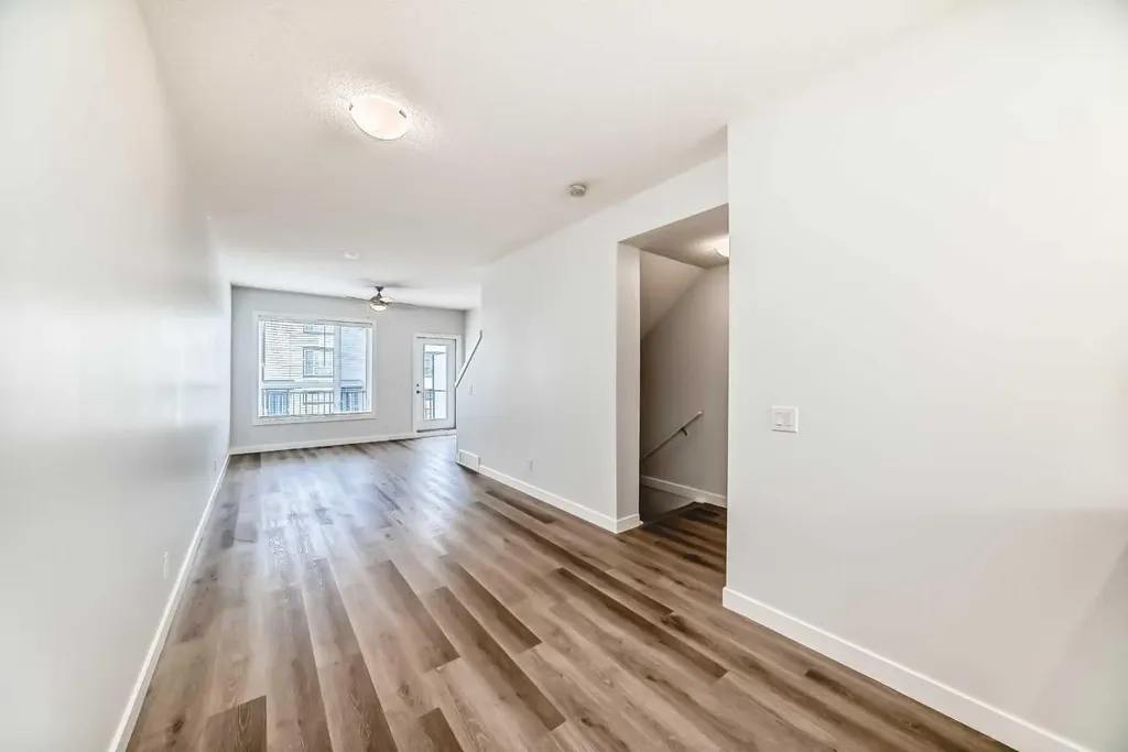 32 Evanscrest Park NW Calgary AB T3P 1R3