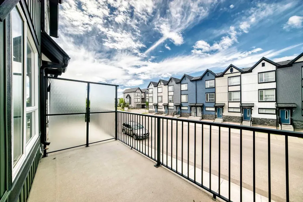 32 Evanscrest Park NW Calgary AB T3P 1R3