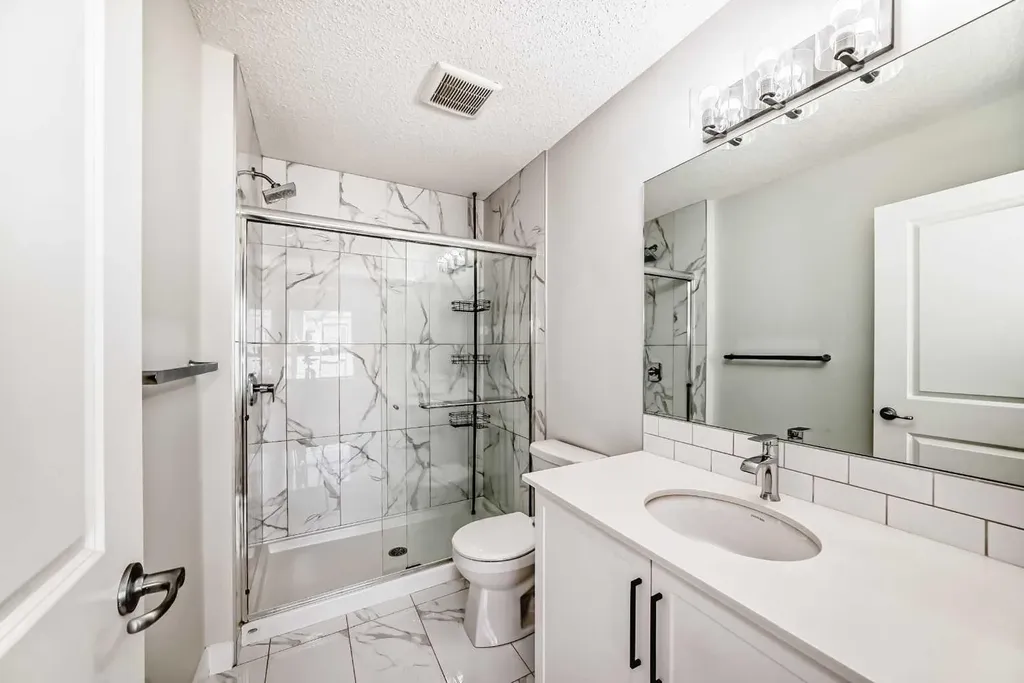 32 Evanscrest Park NW Calgary AB T3P 1R3
