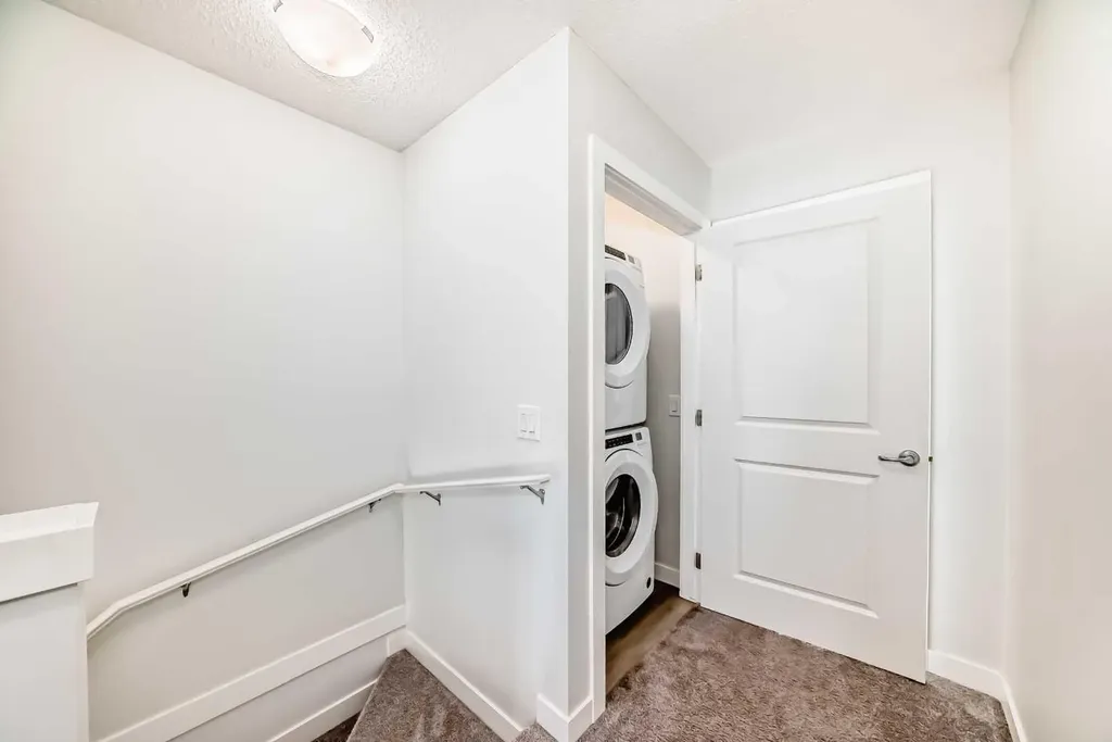 32 Evanscrest Park NW Calgary AB T3P 1R3
