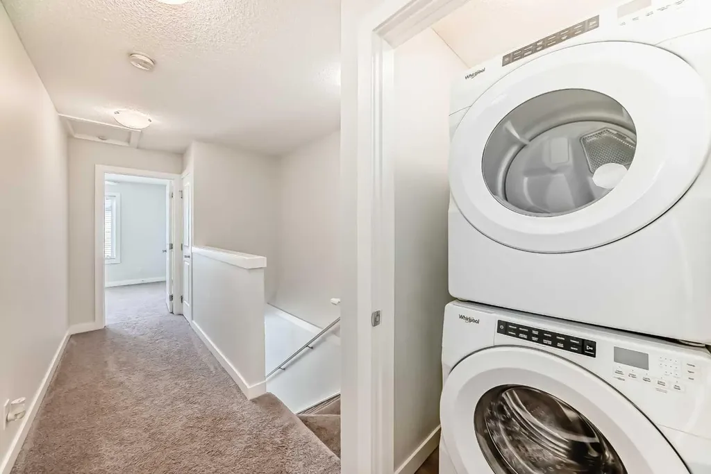 32 Evanscrest Park NW Calgary AB T3P 1R3