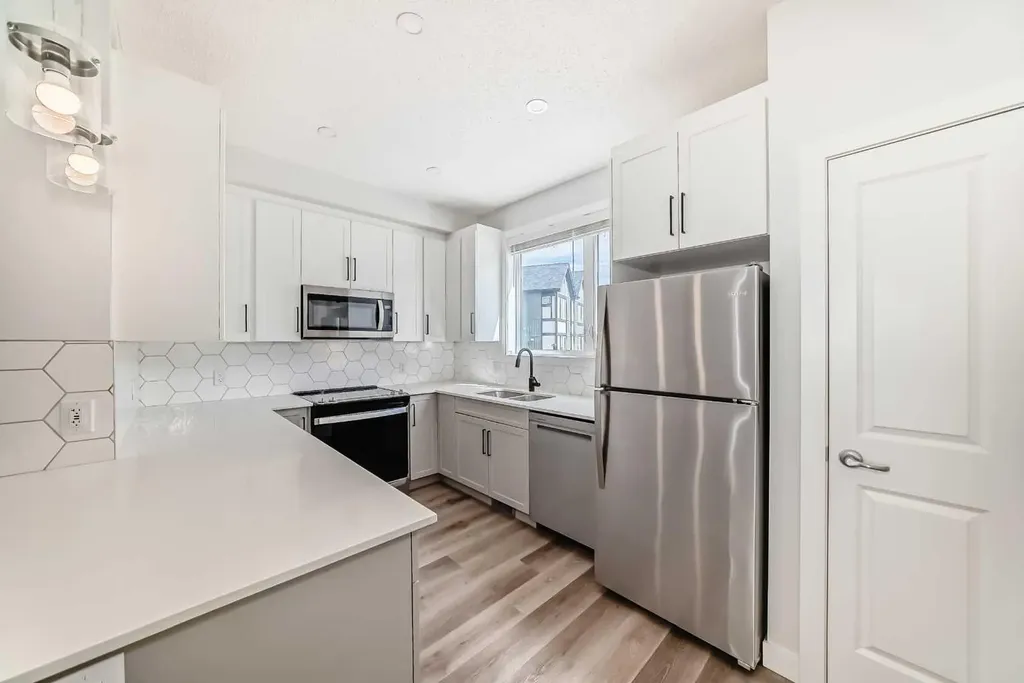 32 Evanscrest Park NW Calgary AB T3P 1R3