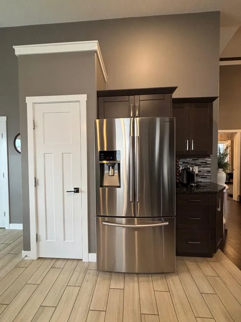 8561 72 Avenue Grande Prairie AB T8X0N9