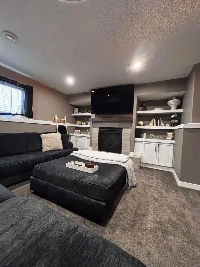8561 72 Avenue Grande Prairie AB T8X0N9