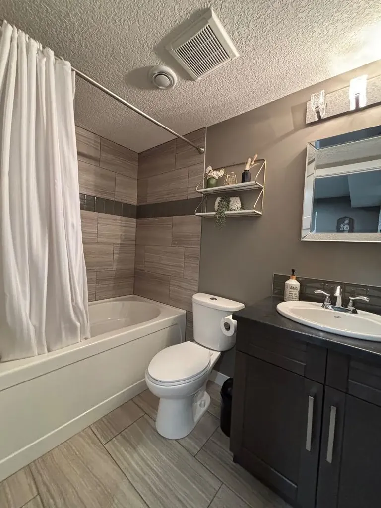 8561 72 Avenue Grande Prairie AB T8X0N9