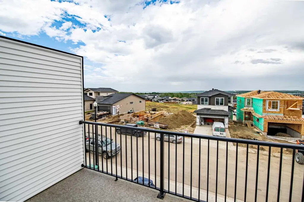 12 Vincent Gate Sylvan Lake AB T4S 0V7