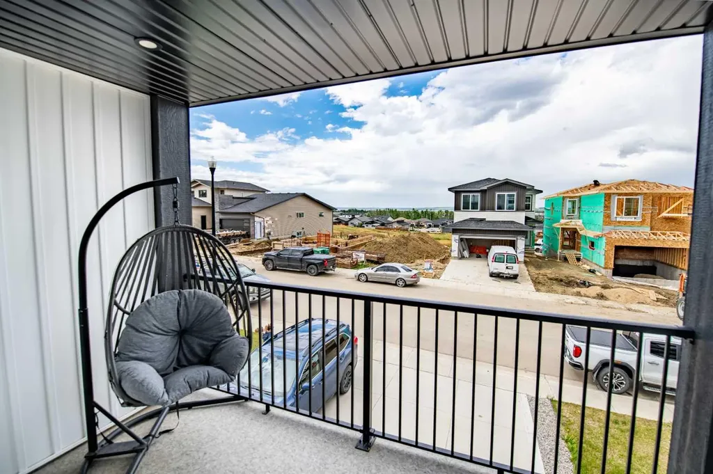 12 Vincent Gate Sylvan Lake AB T4S 0V7