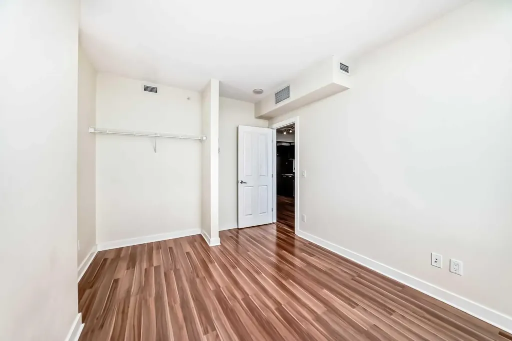 3830 Brentwood Road NW Calgary AB T3G3C9
